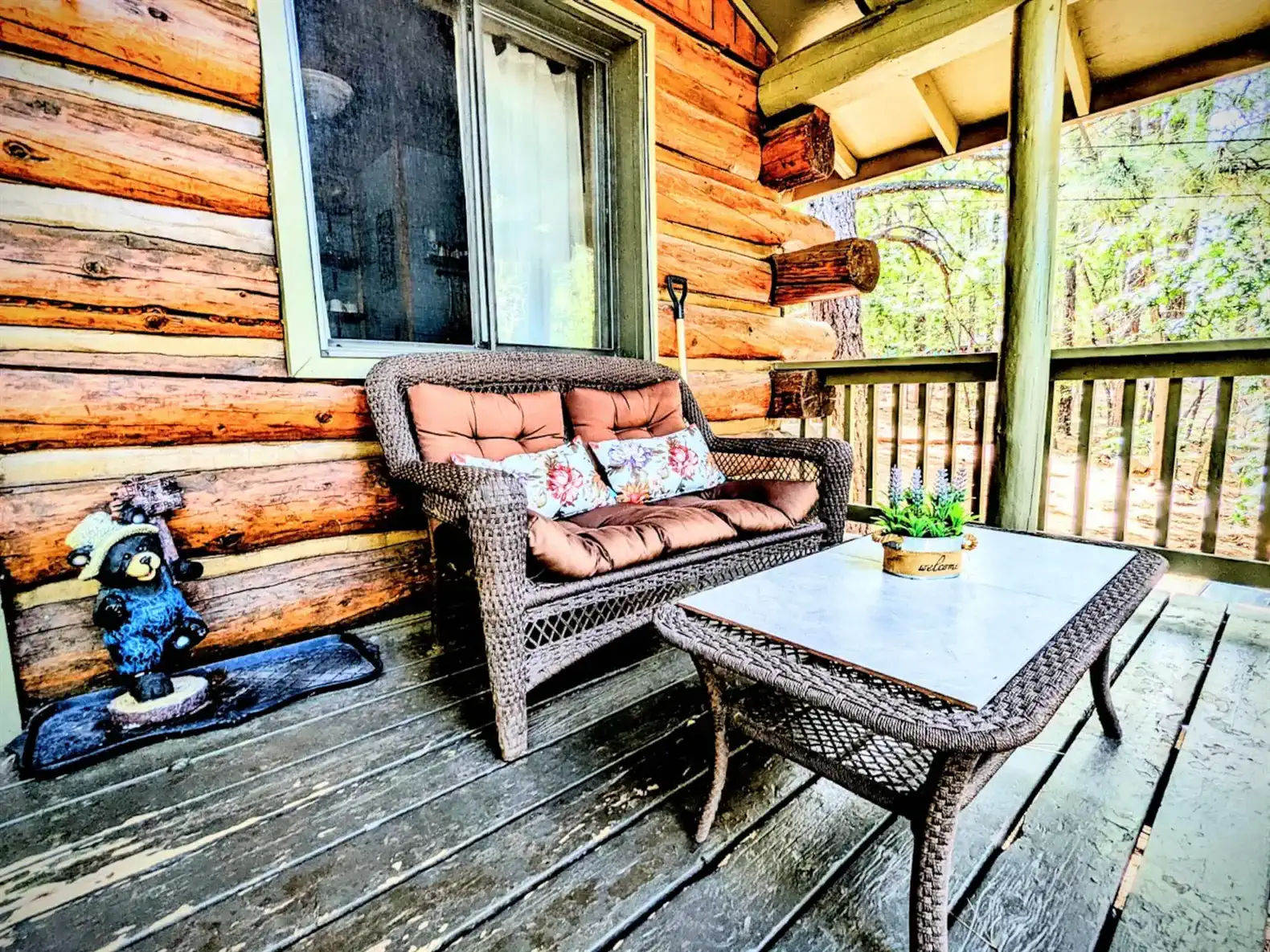 Cozy Cub Log Cabin – photo 3