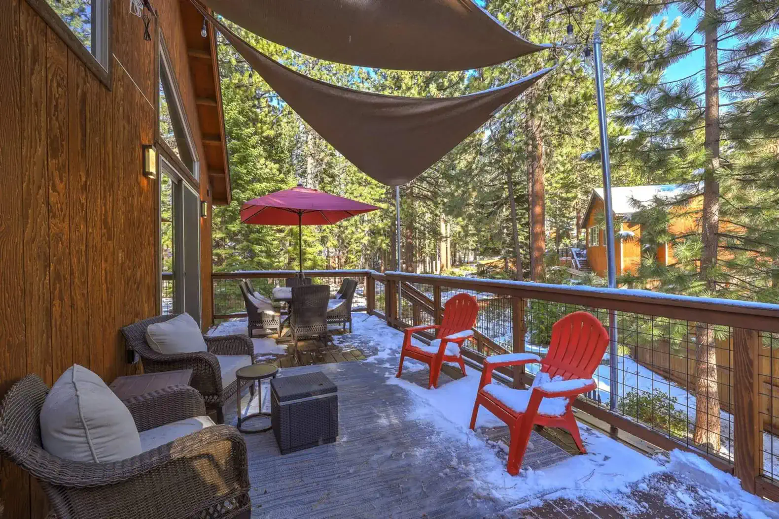 Lux Cabin – photo 4