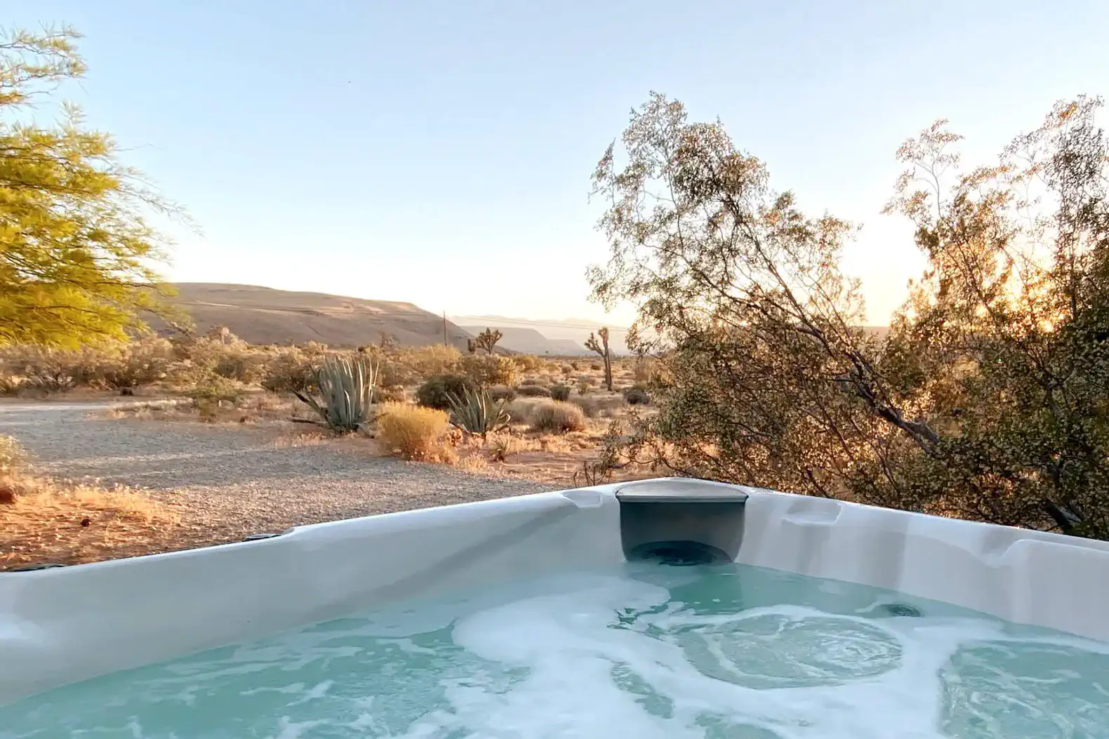 Sage Desert Retreat- Spa, 5 acres, fire pit, views photo 5