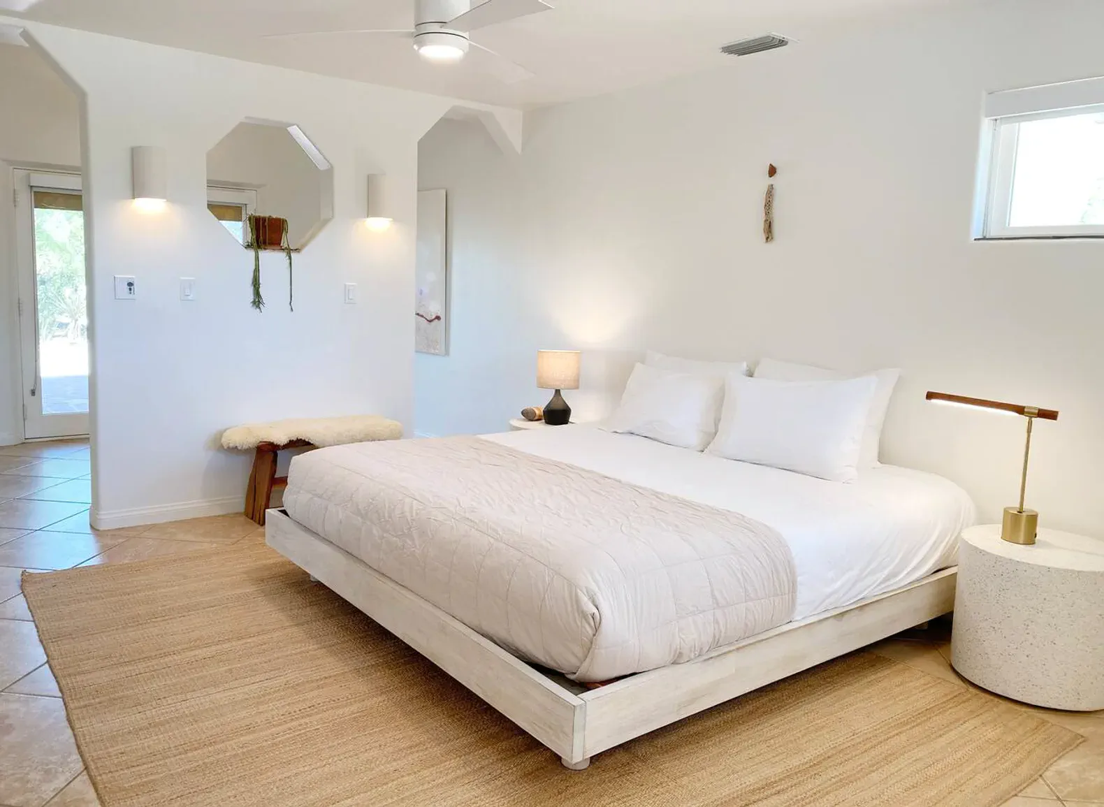 Sage Desert Retreat- Spa, 5 acres, fire pit, views — Yucca Valley, CA — vacation rental