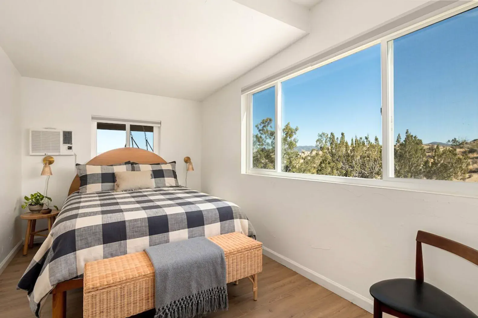 *NEW* Moonshadow Mesa| Luxury Cabin Escape — Yucca Valley, CA — vacation rental