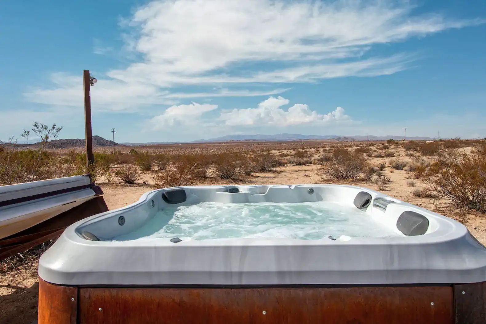 Escapada a Joshua Tree | Jacuzzi + Vistas Épicas del Atardecer – photo 2