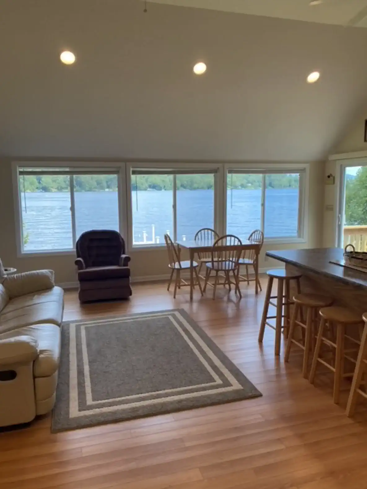 Waterfront Cottage – photo 8