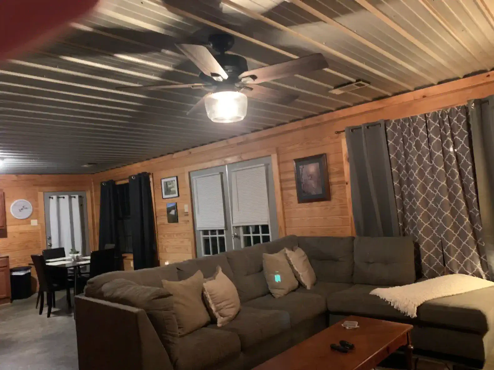 Cabin #2 – photo 2
