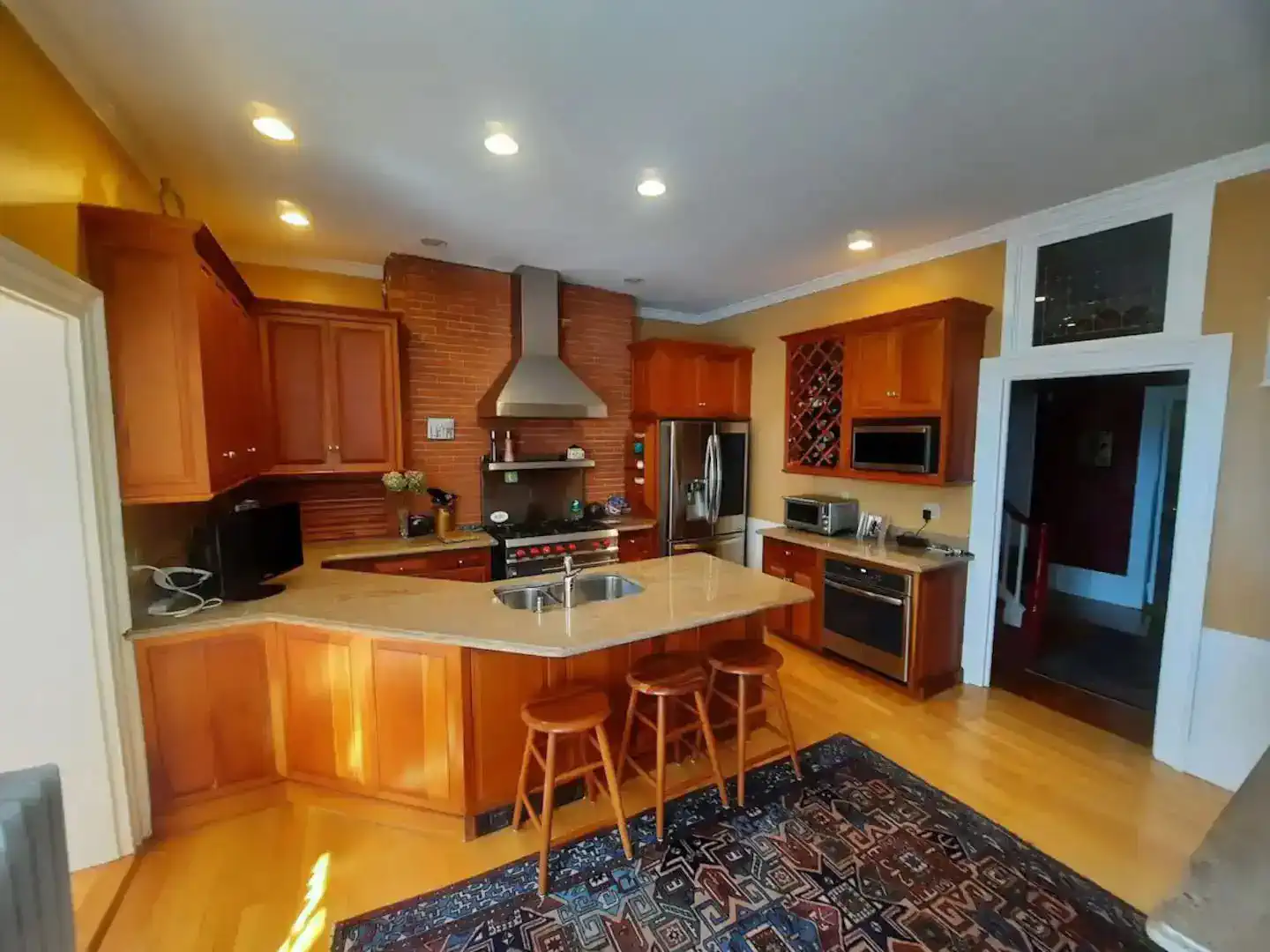 Historic Brick Mansion – photo 8