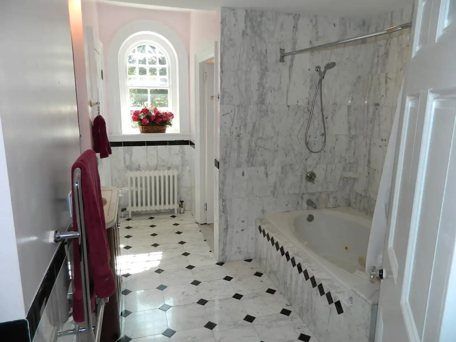 Historic Brick Mansion – photo 12