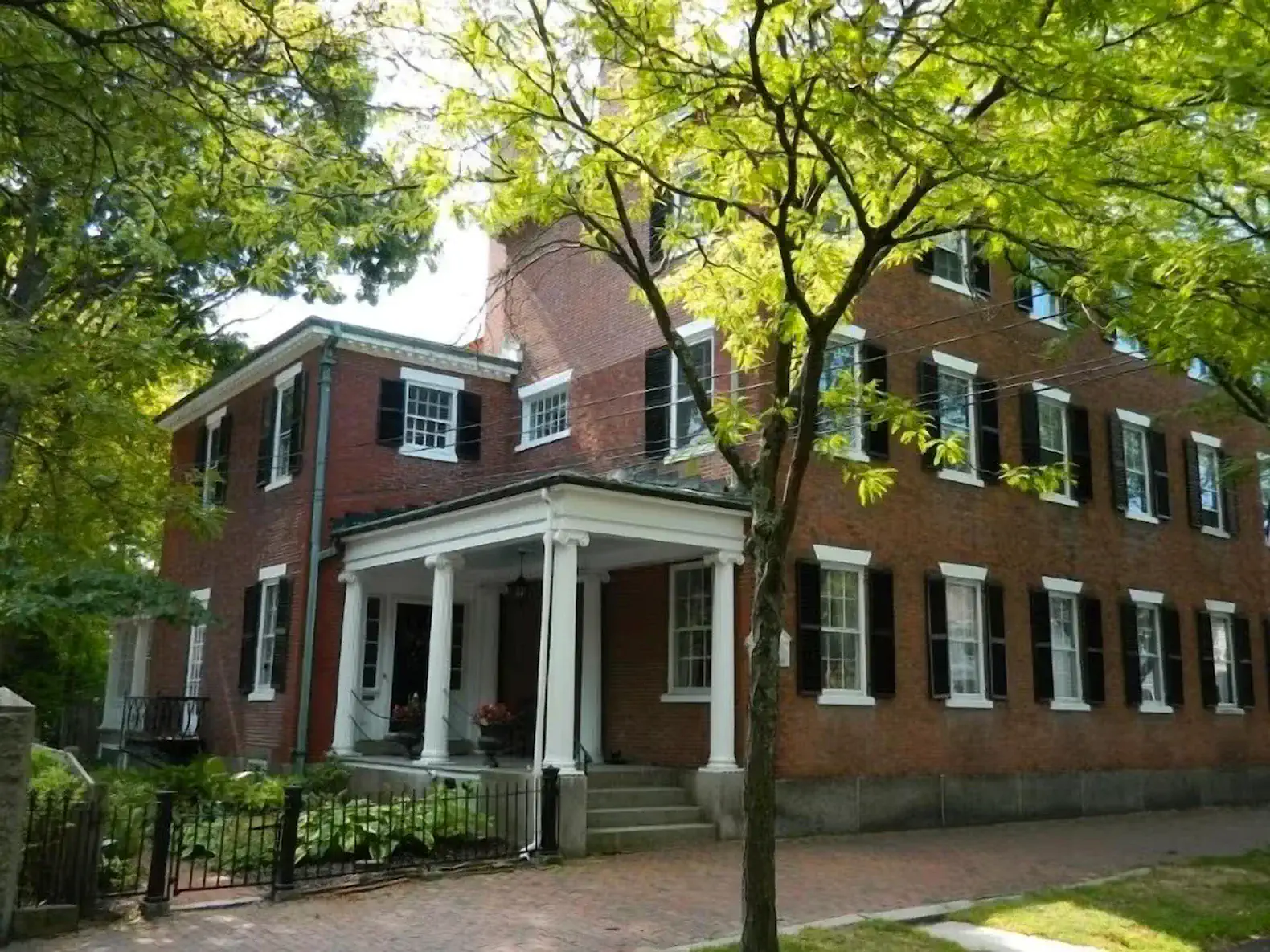 Historic Brick Mansion – photo 1