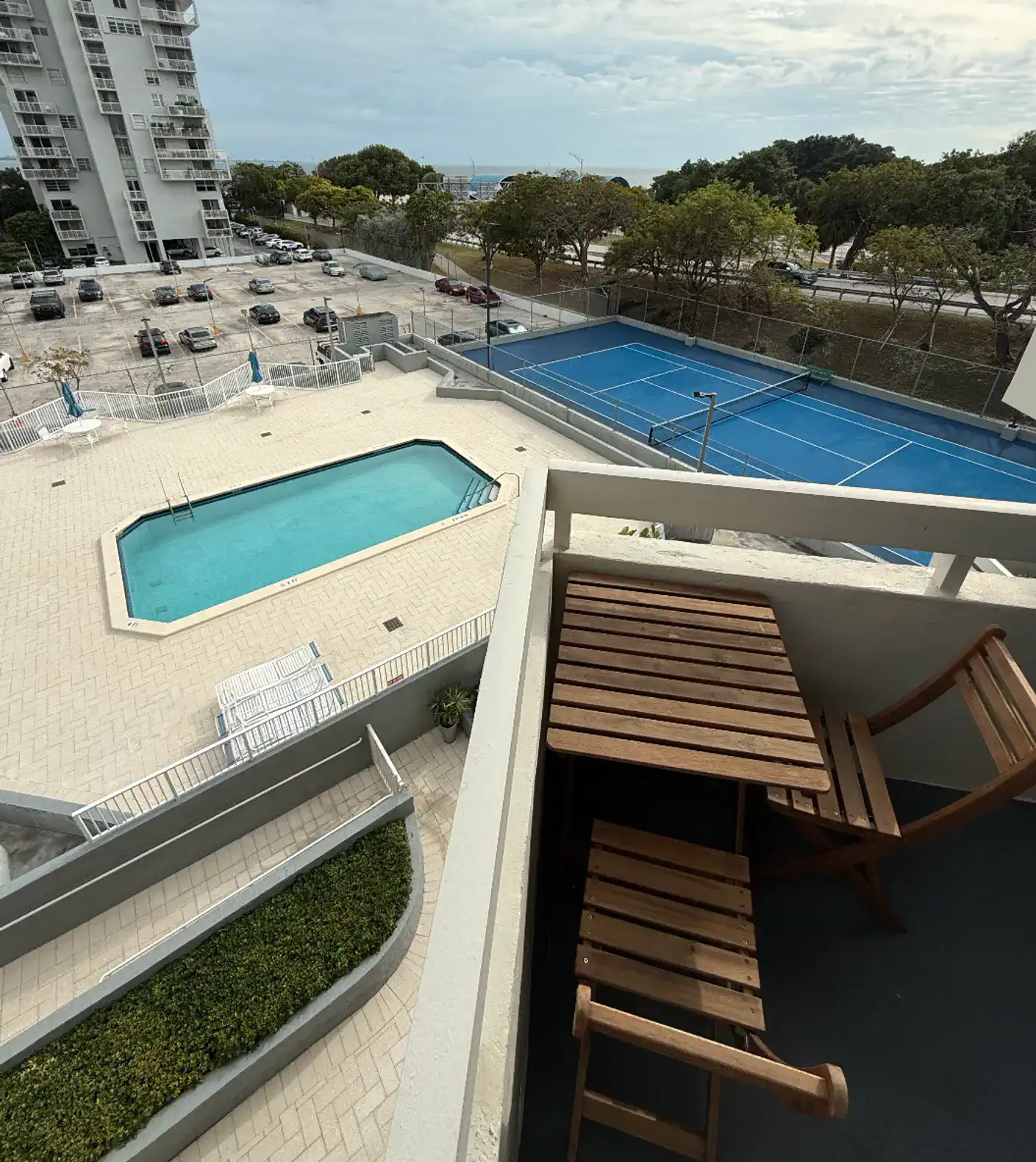 Miami Oceanside Apartment photo 3