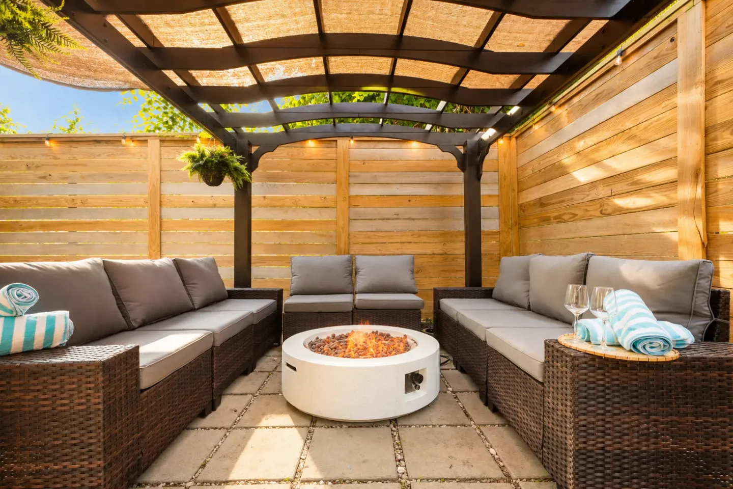 Downtown | Hot Tub, Fire Pit, Games & Movies – photo 42