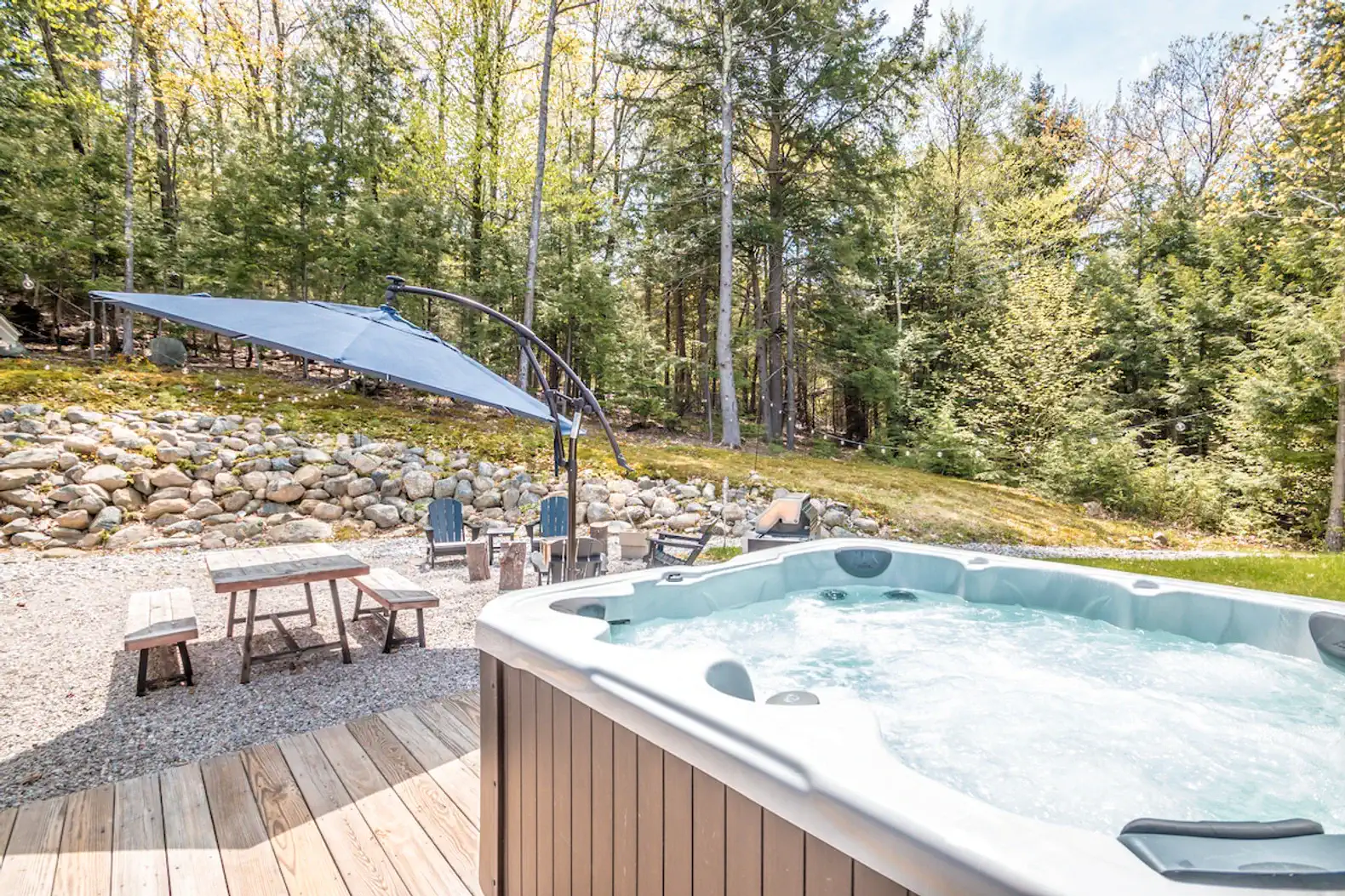 Hot Tub•Yard•King Bed•15mins to North Conway