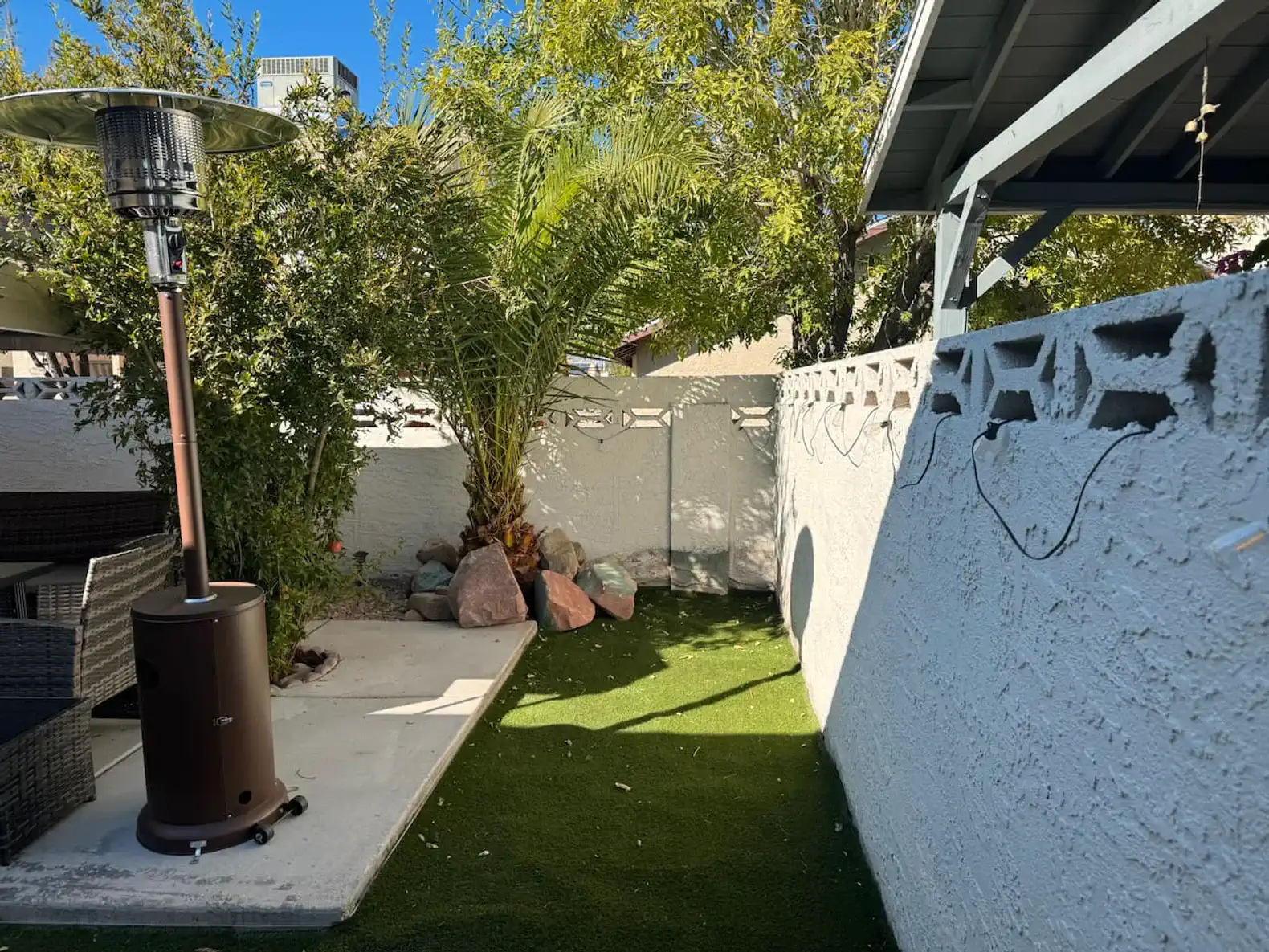 New! The Casita Sol, Fireplace, Backyard, Quiet photo 8