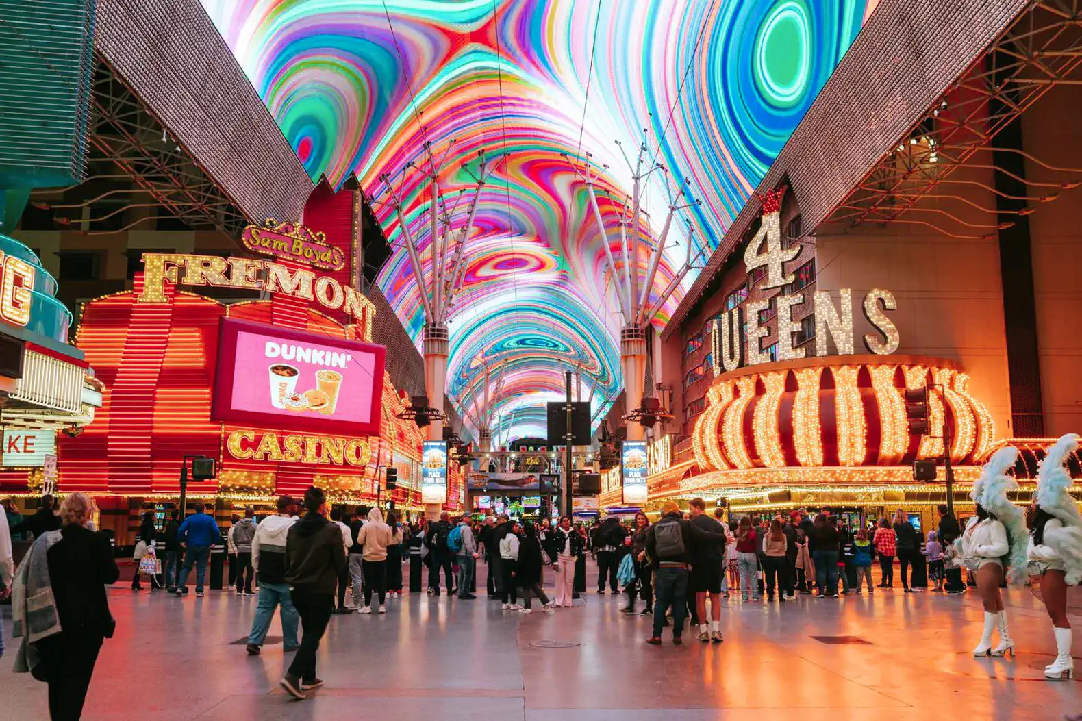 13 min drive to the Fremont Street Experience 