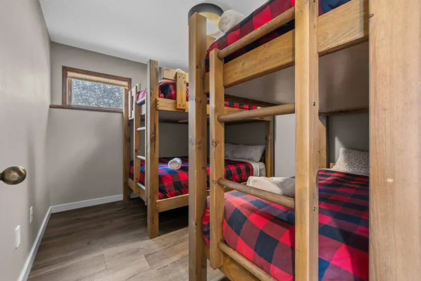 4838 Snow Pines Road-21