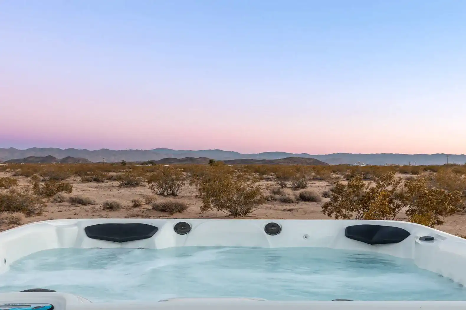 Blue Shadows (hot tub+piano) – photo 24