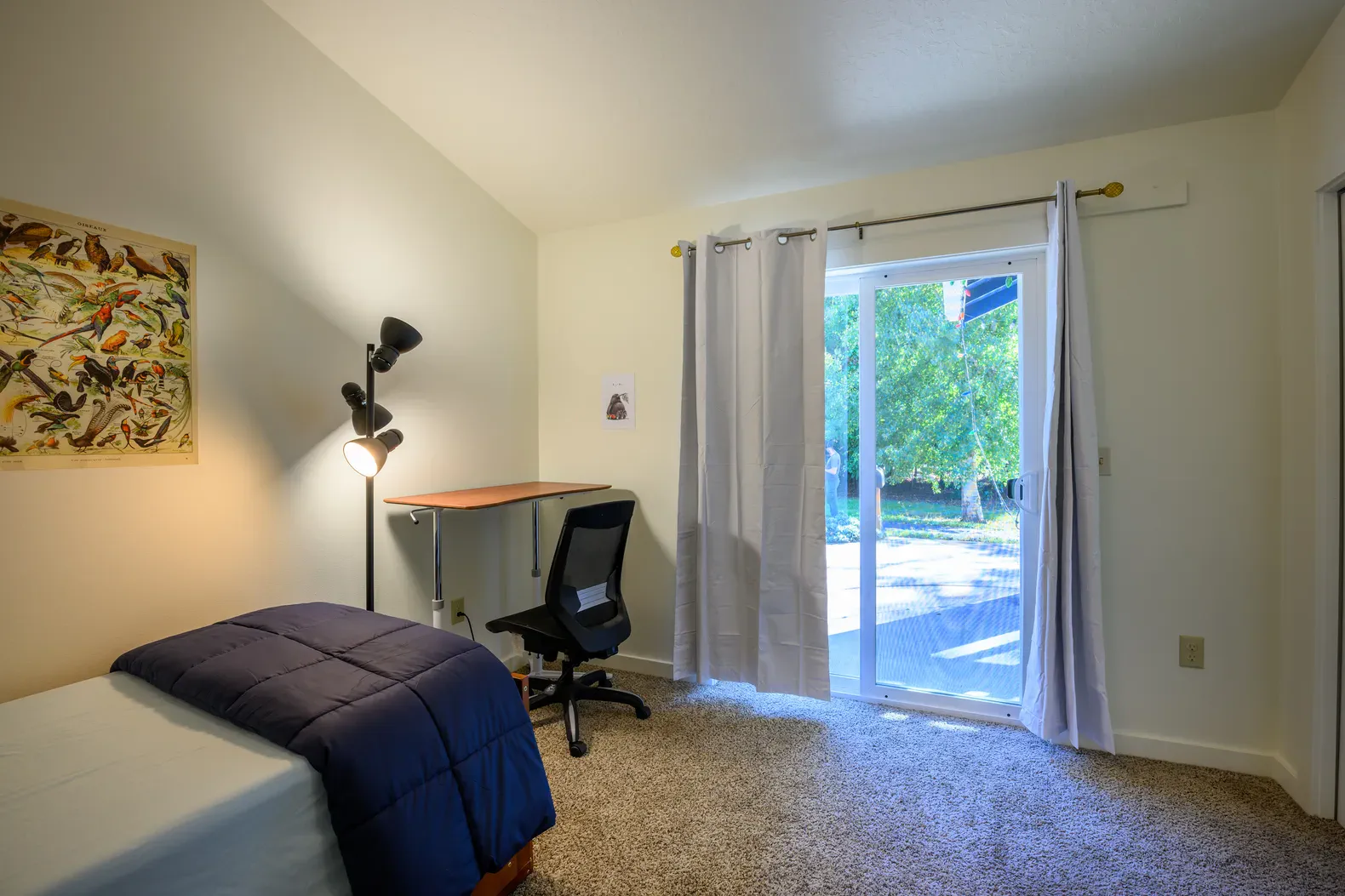Blue House: country living close to everything — Eugene, OR — vacation rental