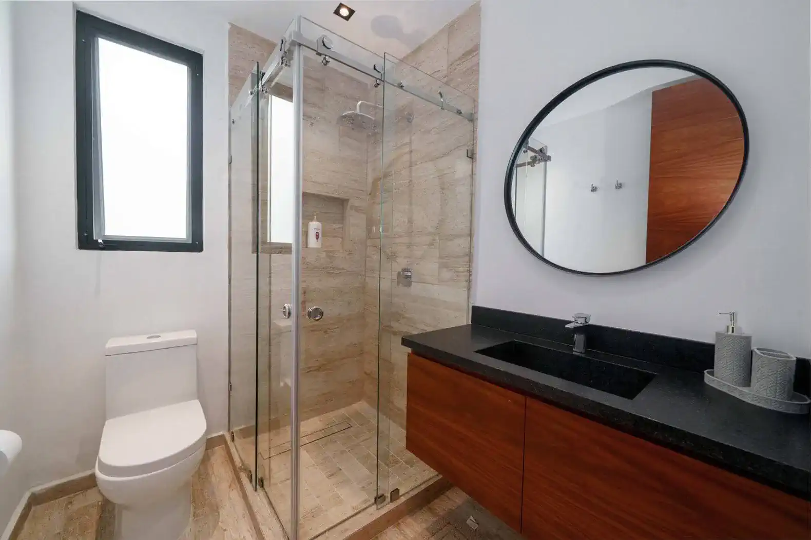 Shark Villa- 5 Bedroom- Heated Pool- Movie Theater β photo 40