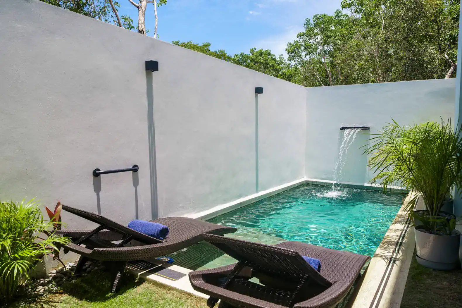 Shark Villa- 5 Bedroom- Heated Pool- Movie Theater β photo 9