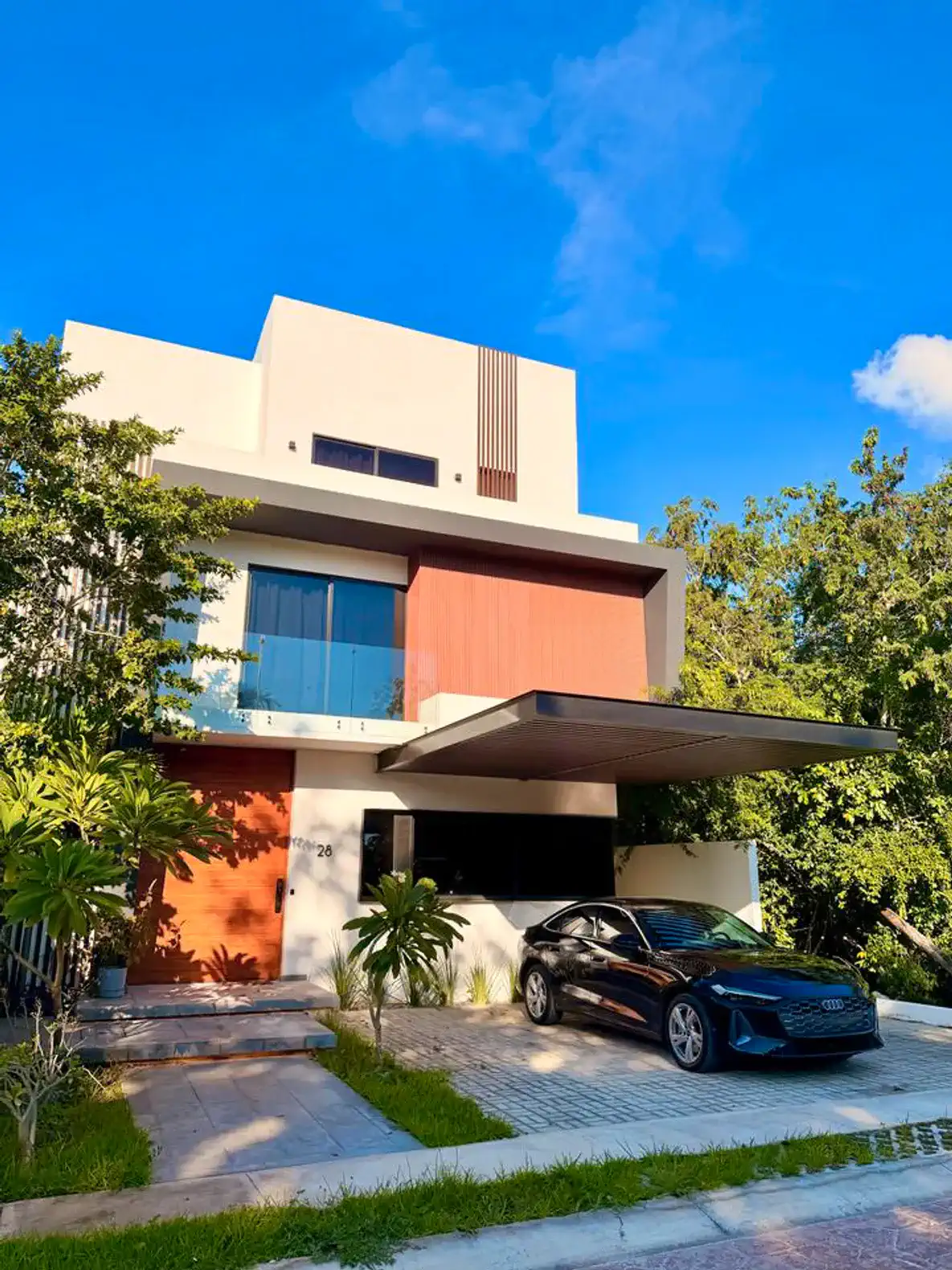 Shark Villa- 5 Bedroom- Heated Pool- Movie Theater β photo 2