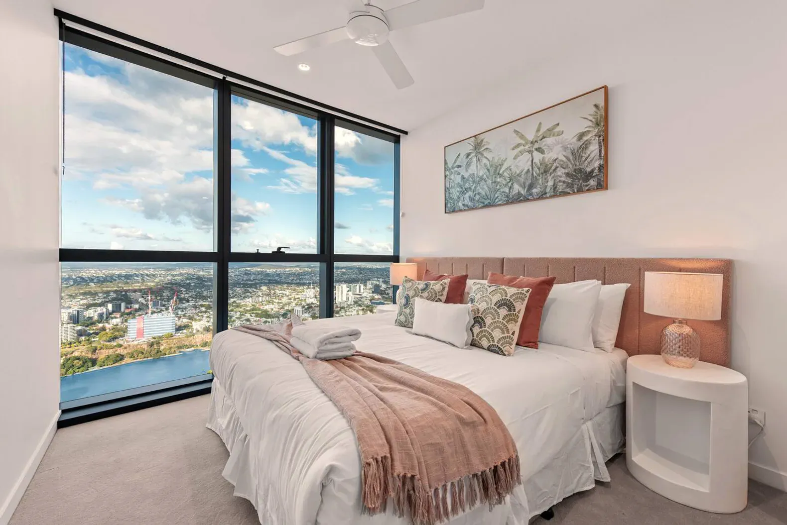 Queen's Wharf 1BR with View, pool and Free Parking - Apartment — Brisbane City, Queensland — vacation rental