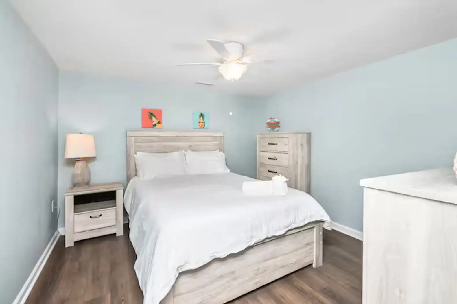 Dog Friendly, 1Min to Beach, Huge Pool, Fenced Yard – photo 22