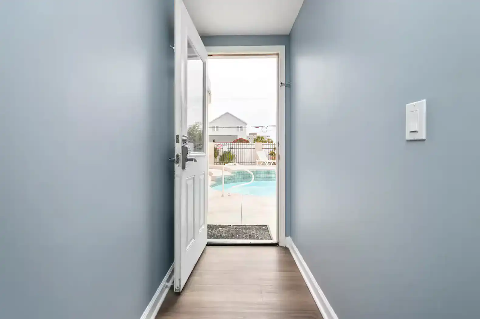 Dog Friendly, 1Min to Beach, Huge Pool, Fenced Yard – photo 81