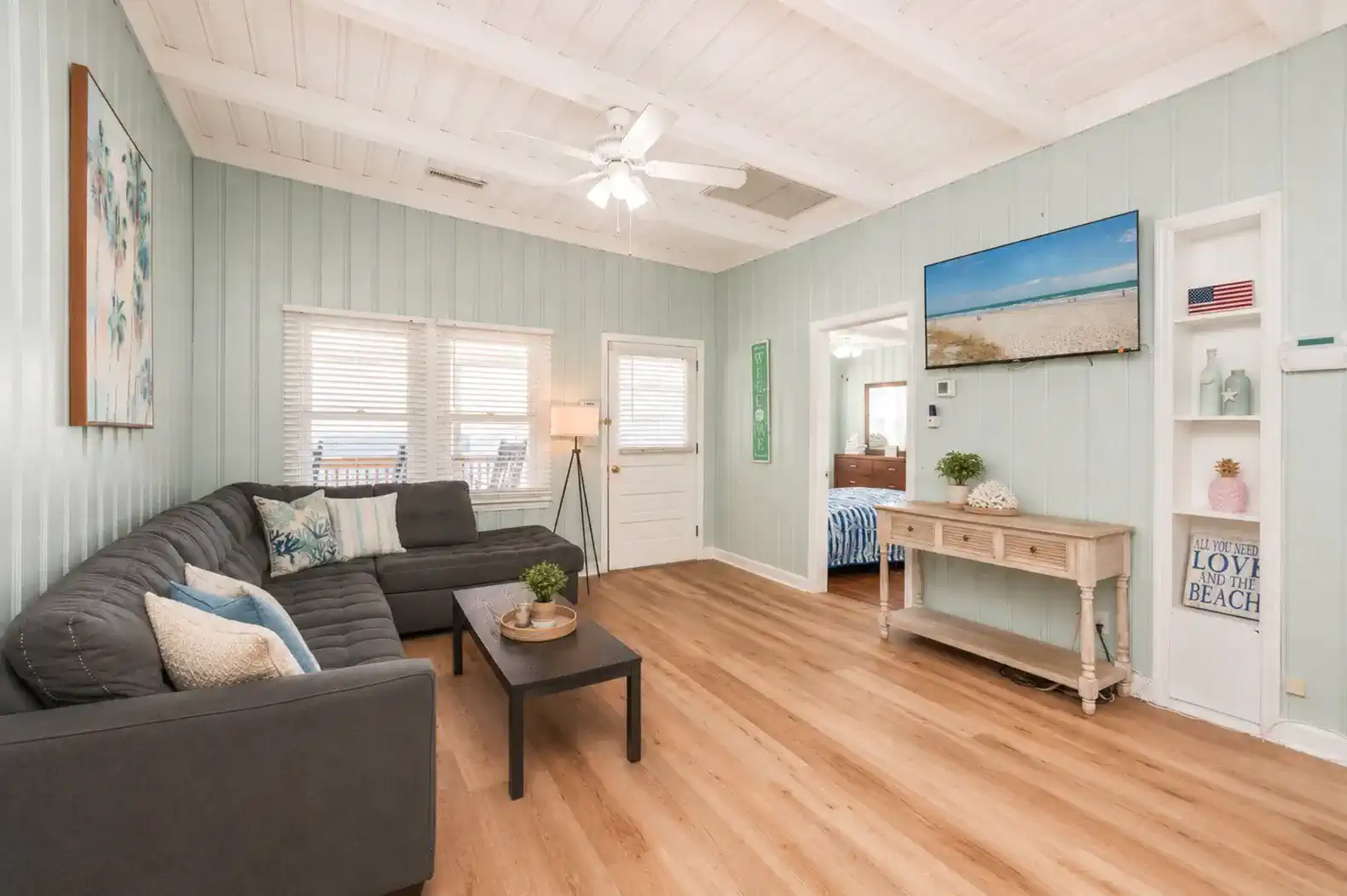 Bikini Top Living Area