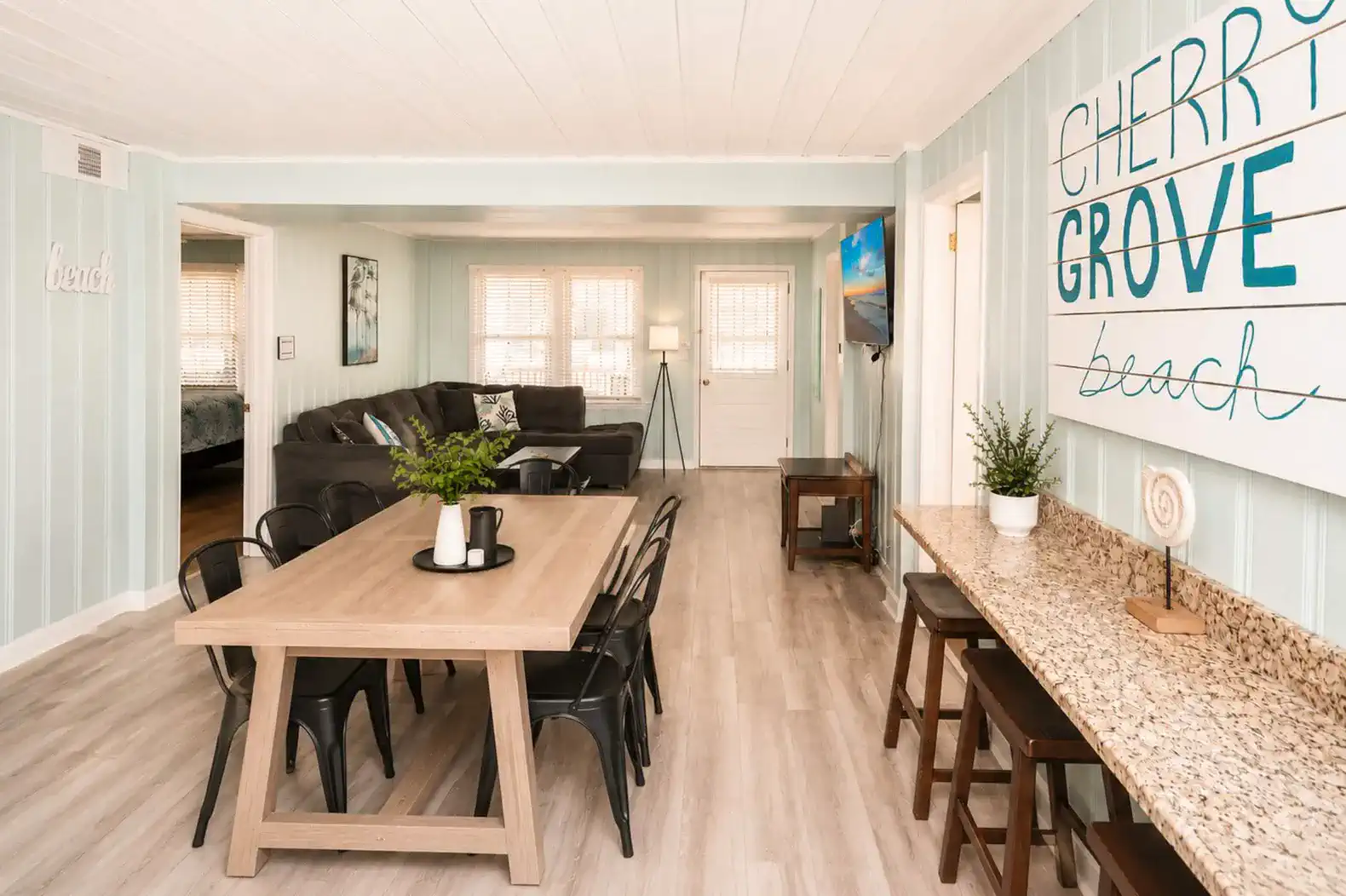 Bikini Bottom Dining Area with Breakfast Bar on the wall for additional seating