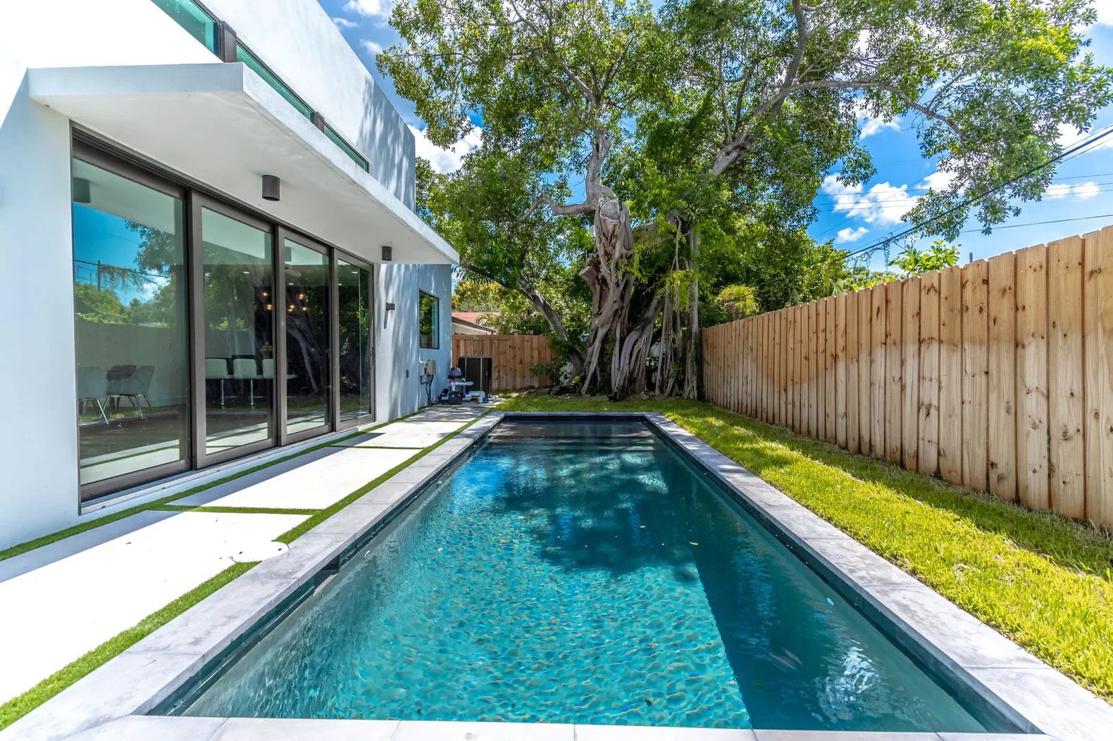 A Comprehensive Guide to the Miami Real Estate Market