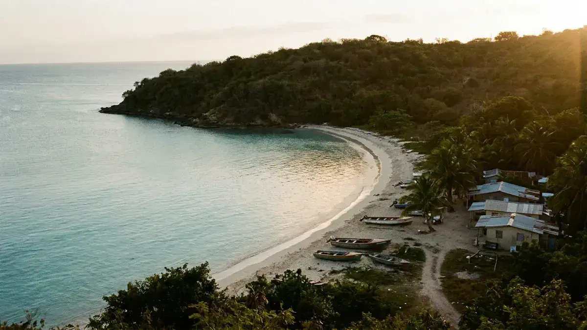 Caribbean snorkeling bay as an alternative weekend getaway from Gloucester
