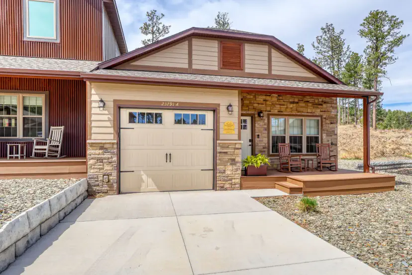 Modern Condo Near Mt. Rushmore
