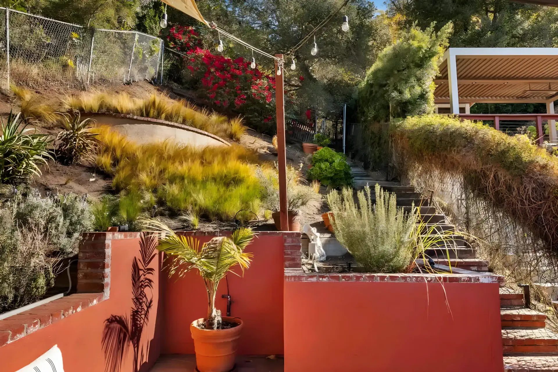 The Switchback – photo 1