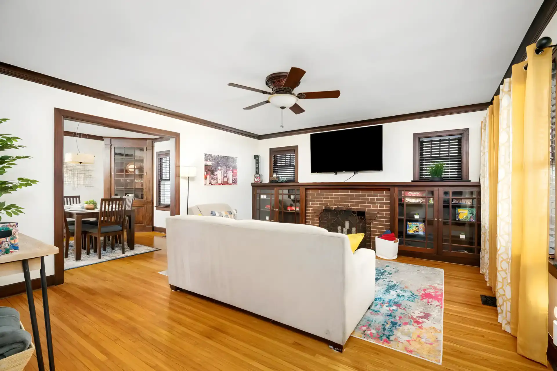 Cozy Midtown Bungalow