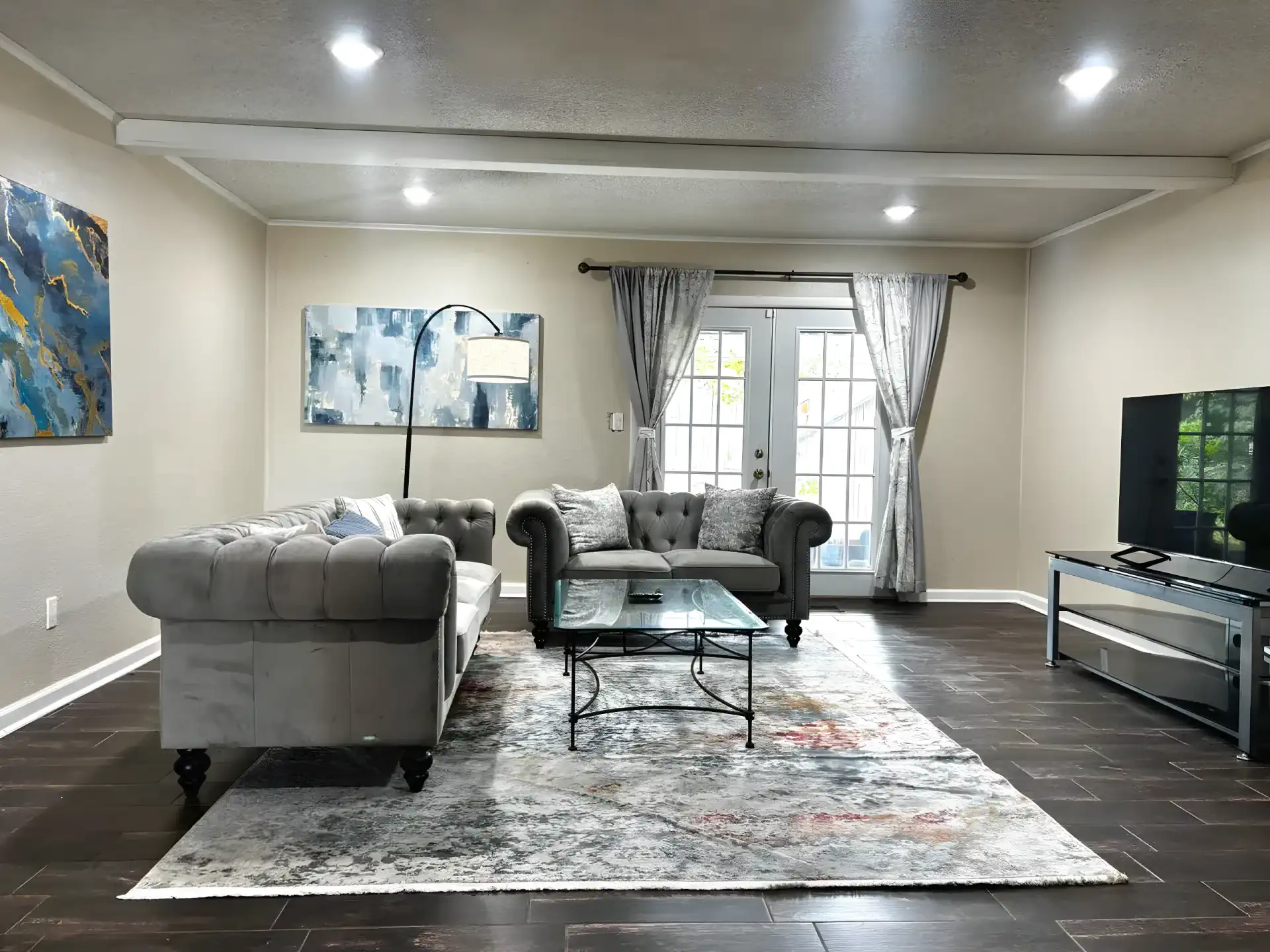 Spacious Haven near Saint Francis Hospital