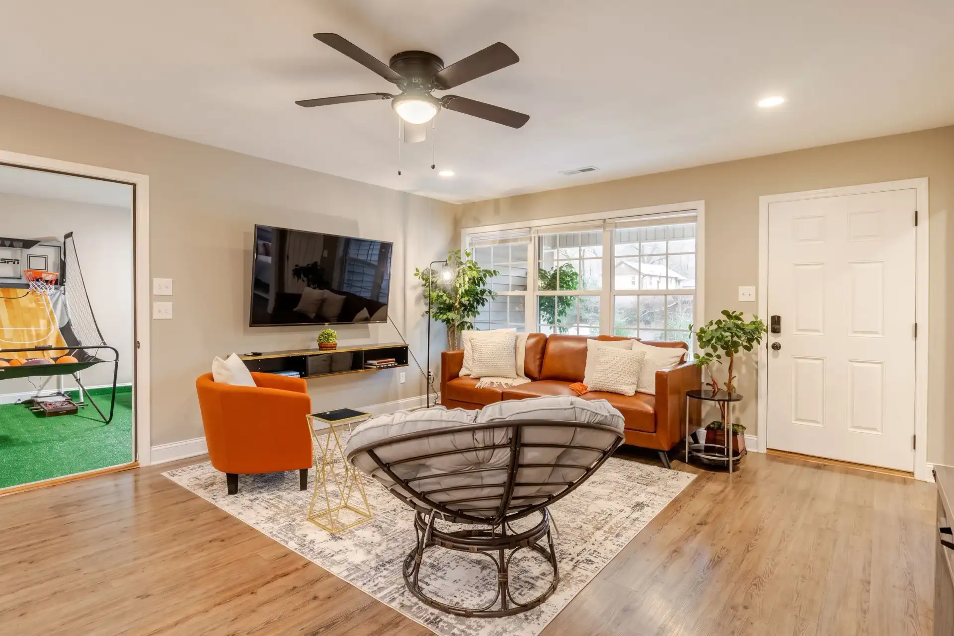 Knoxville Family Getaway Close to UTenn