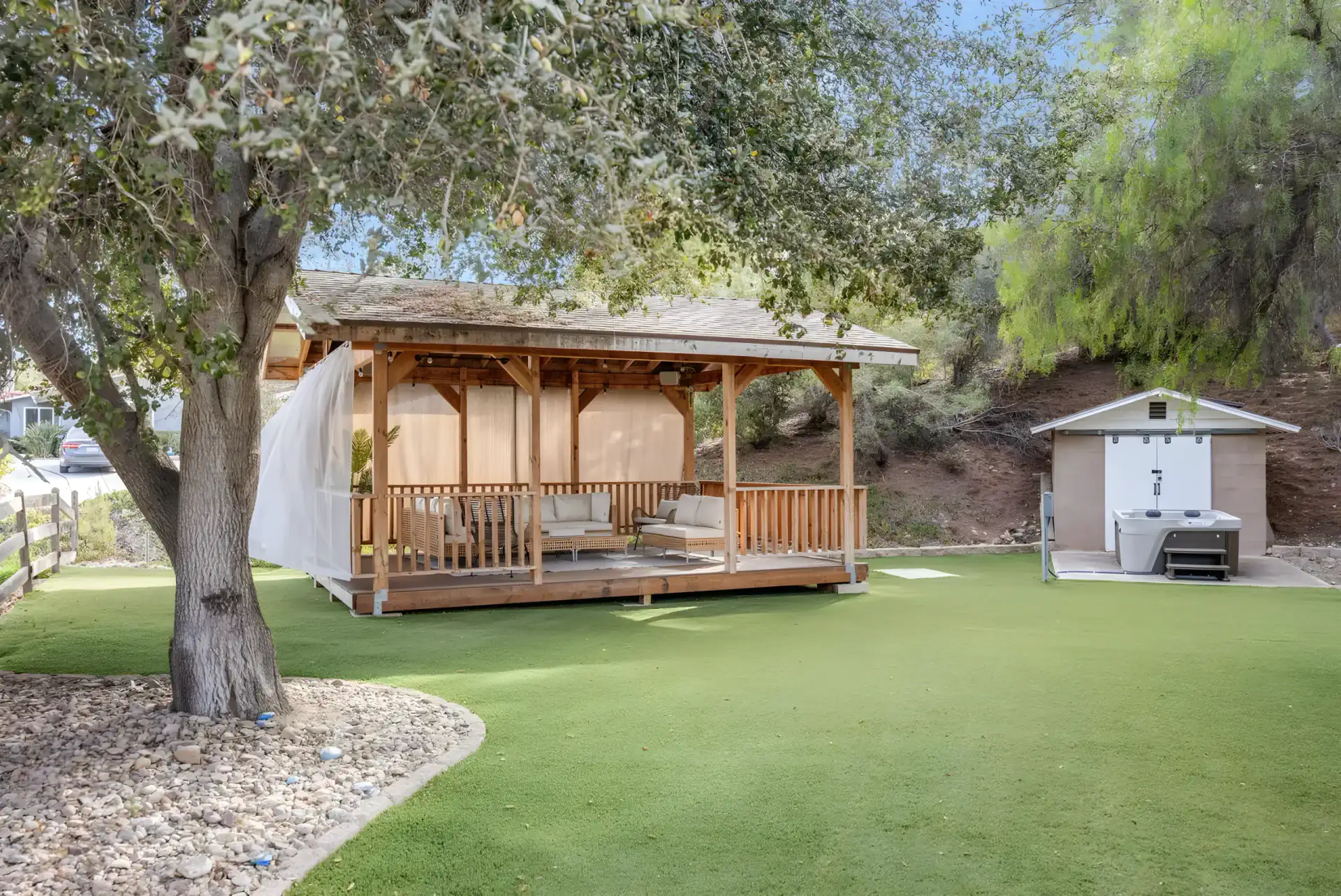 Retiro de lujo moderno y espacioso - Jacuzzi/Gazebo/BBQ – foto 1