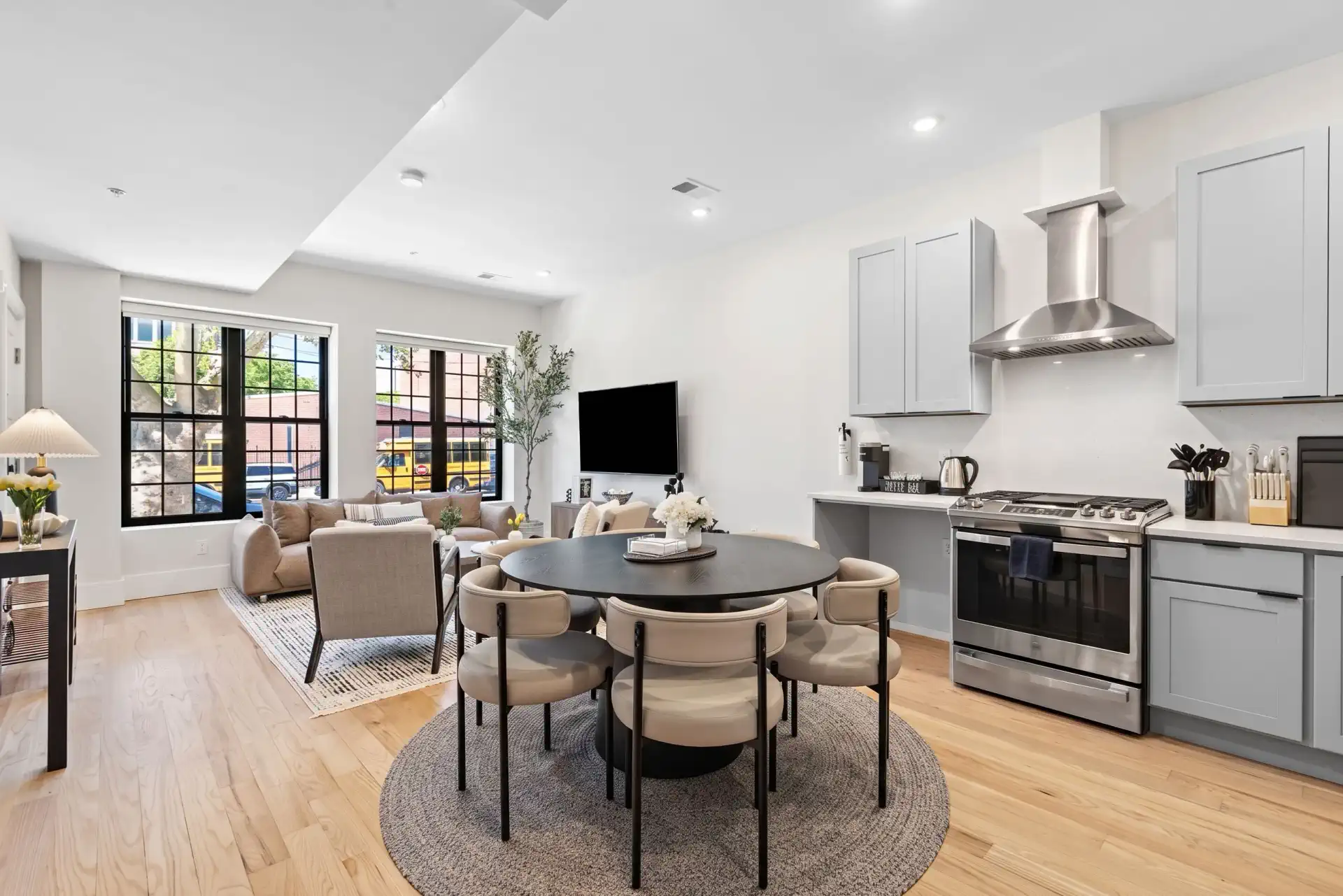 Retiro de lujo moderno de 2 habitaciones – foto 1