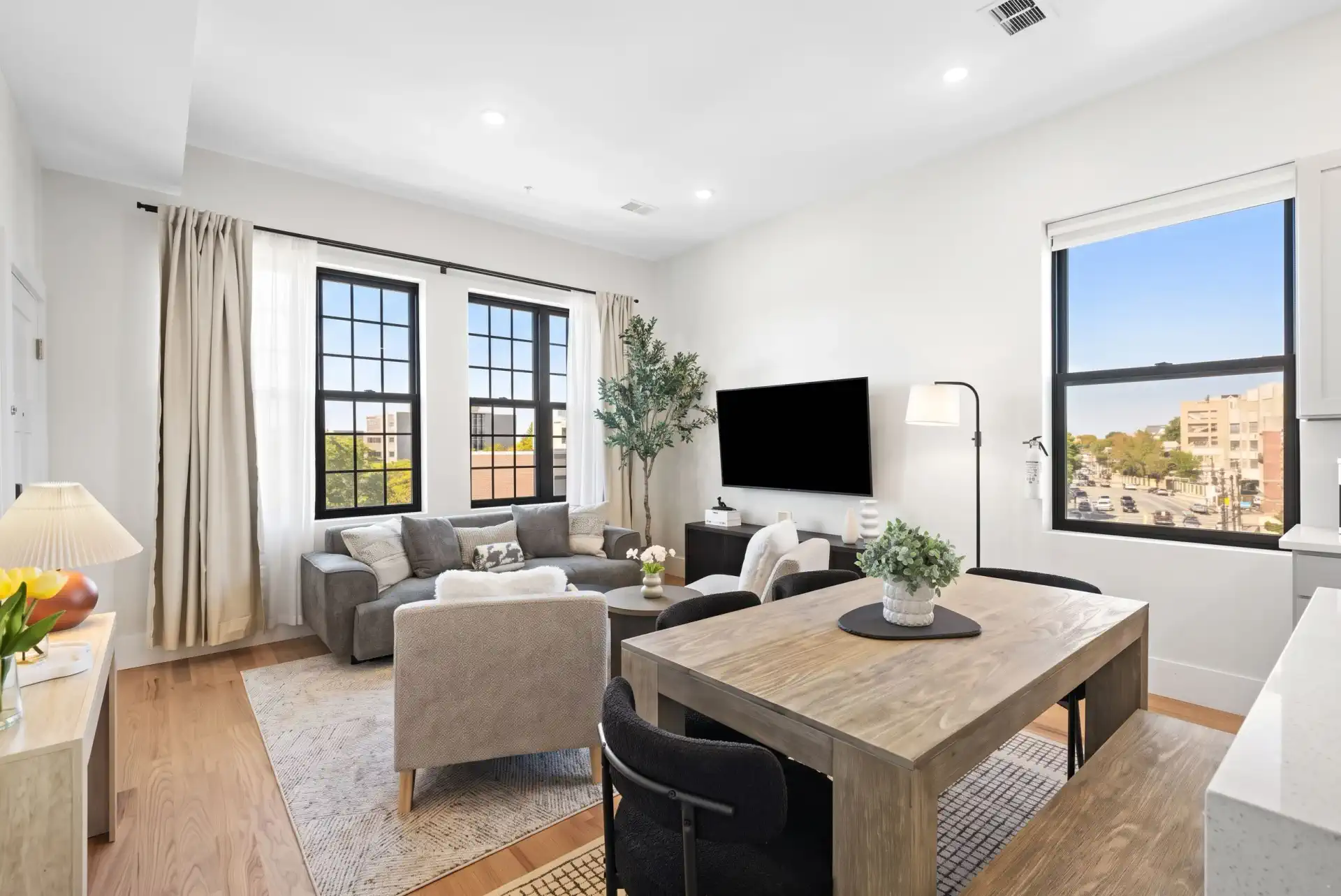 Penthouse – photo 1