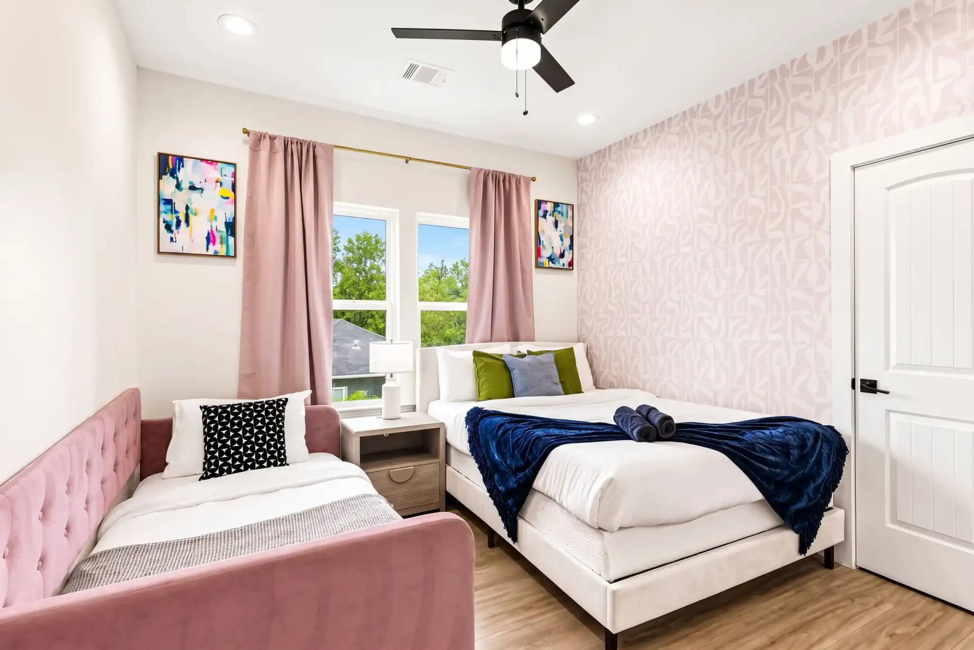 Private Blush Room – Foto 1