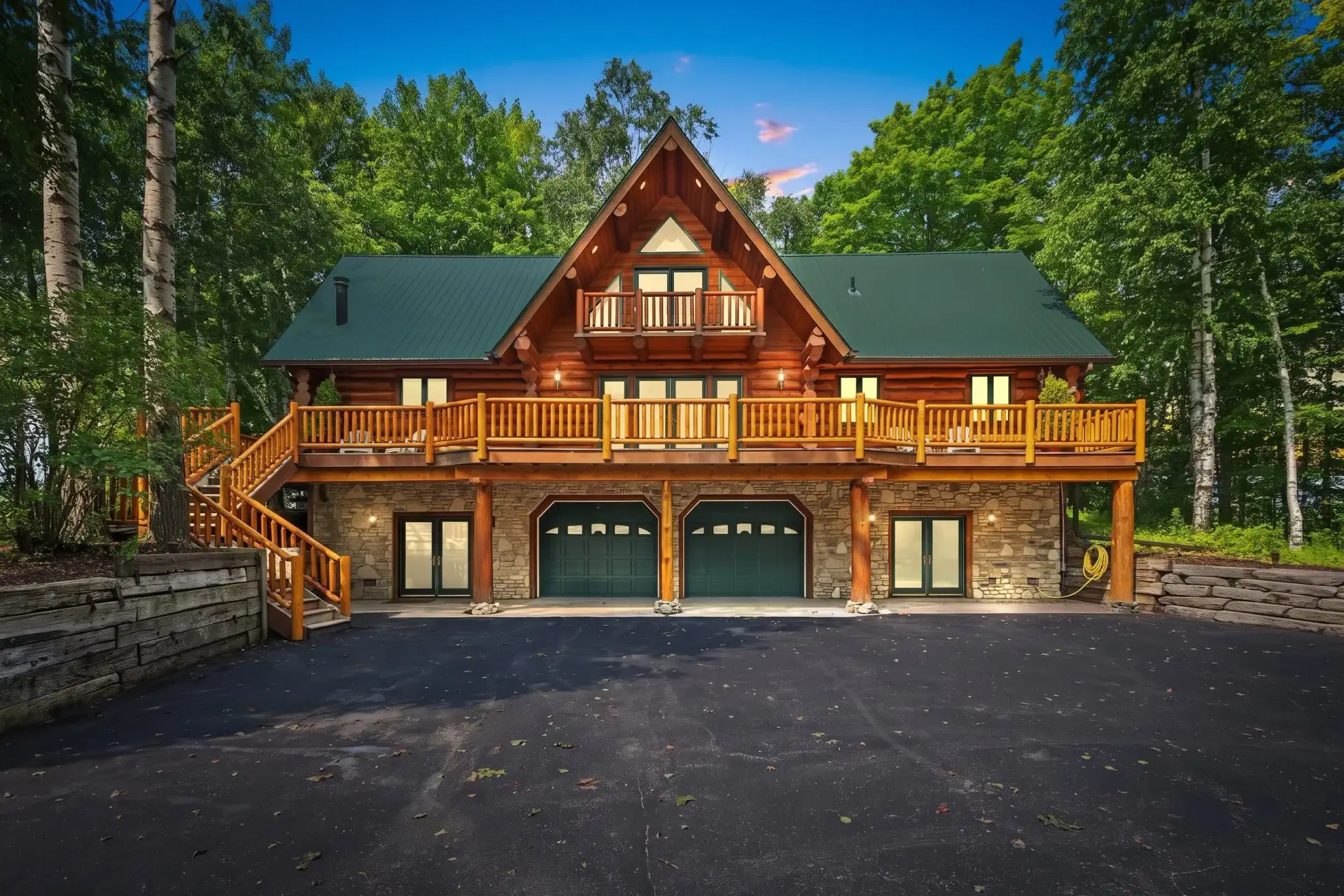 Egg Harbor Gemütliche und Geräumige Blockhütte – Foto 1