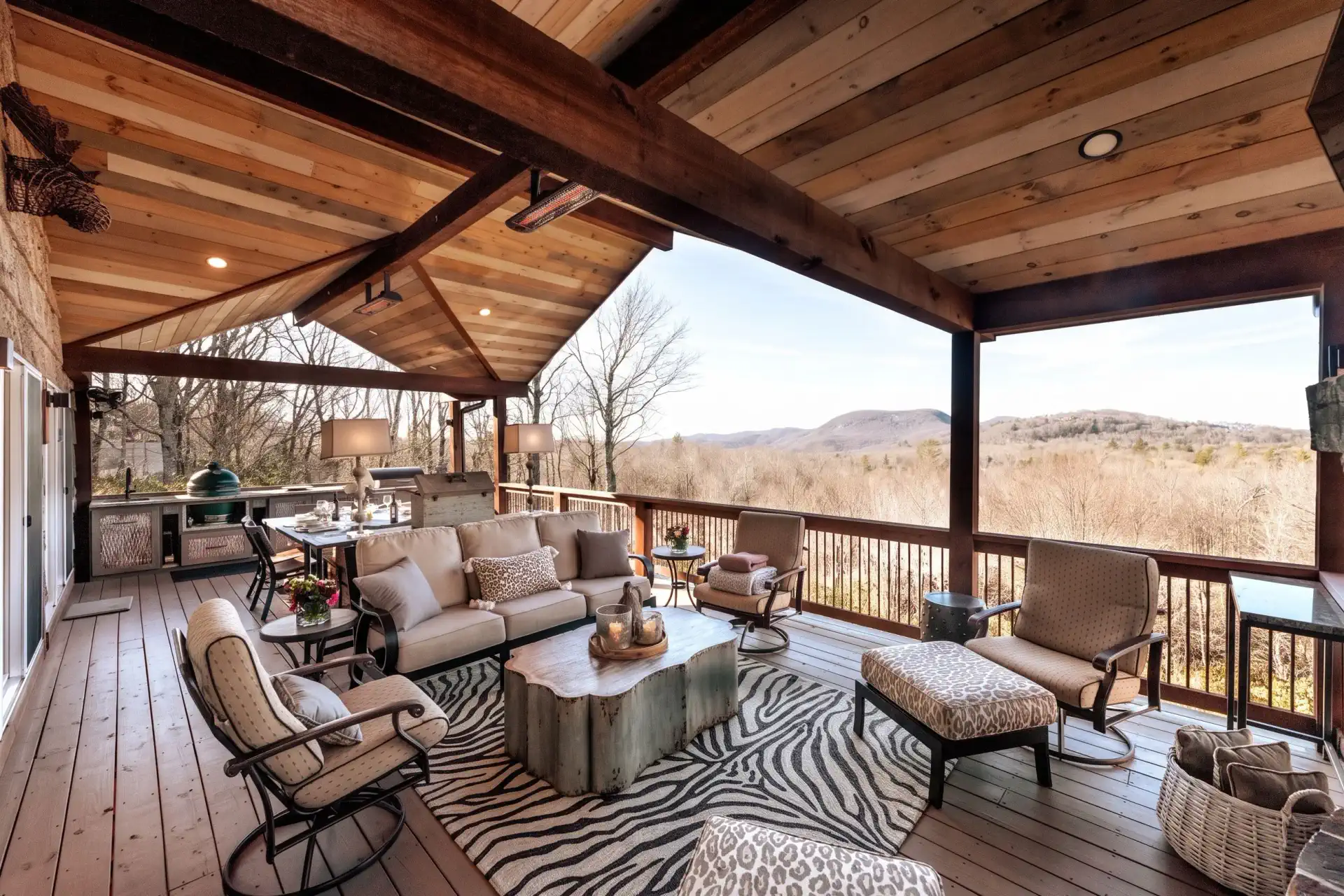 Elevation 4118 | Highlands-Cashiers mit Golfwagen – Foto 1