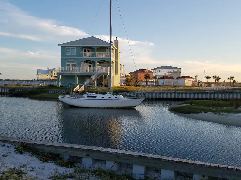 Understanding Navarre Beach Weather Patterns