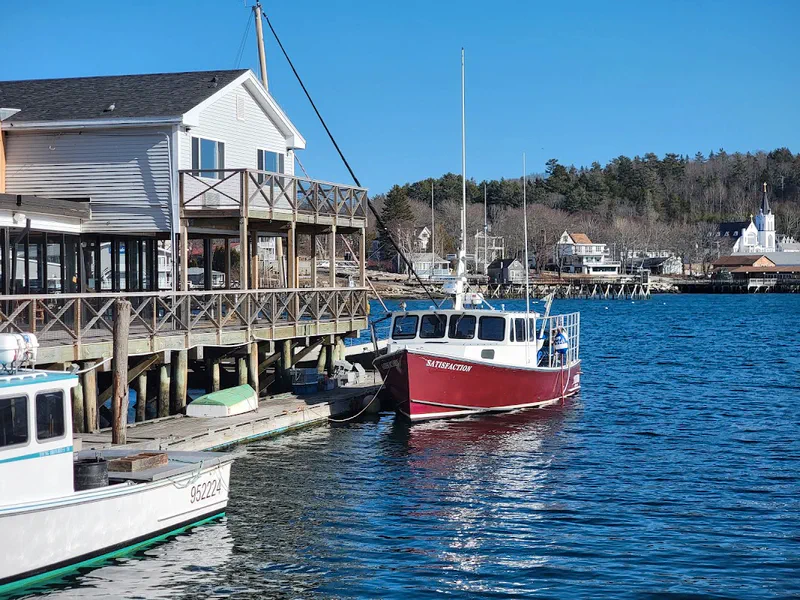 Explore the Scenic Boothbay Harbor
