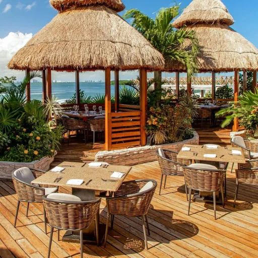 Fresh Seafood Dining Options in Cancún