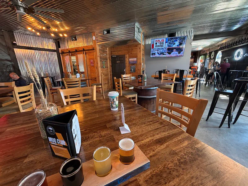 Casual Spots for Drinks and Socializing