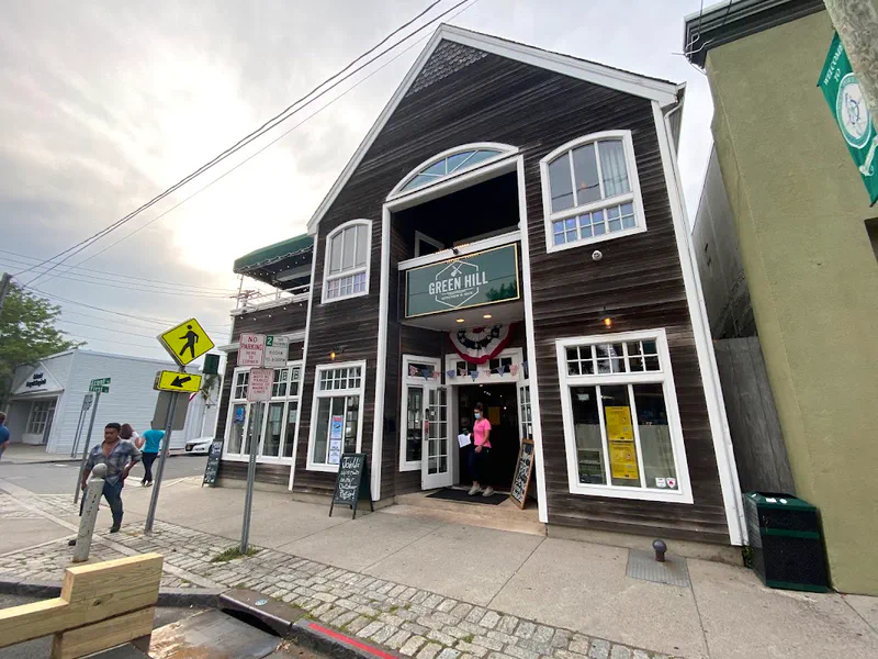 Enjoy Craft Brews at The Green Hill Kitchen & Bar
