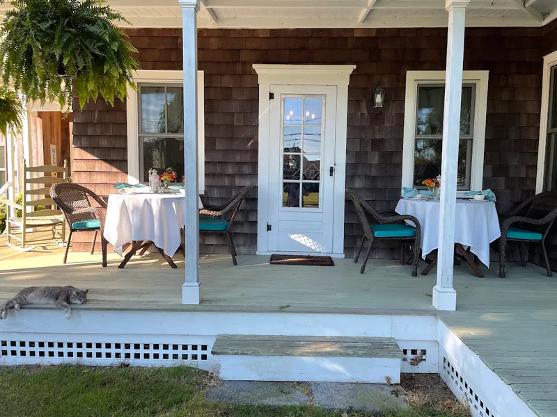 Top Dining Spot in East Marion: The Farmhouse