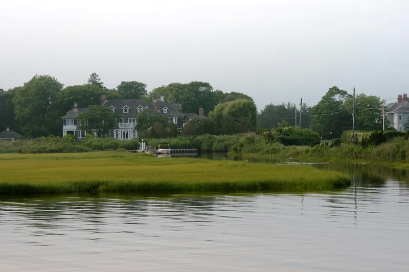 Southampton Village: Beach and Culture
